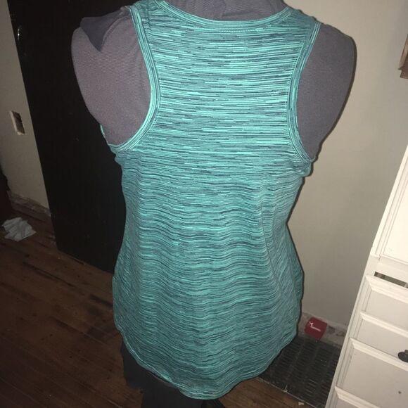 Reebok heathered L athletic tank top - Picture 2 of 3